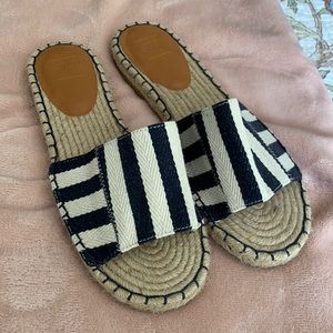 Brand New - GAP Espadrilles Slide Sandals Size 11